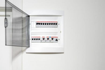 Le courant fort : tout comprendre sur vos installations &eacute;lectriques